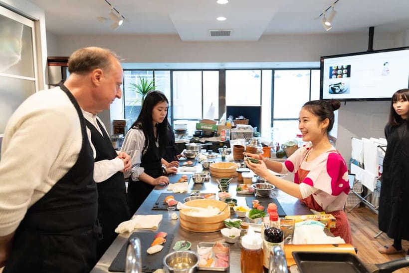 Kyoto: Enjoy Sushi & Market Tour! Best for Family & Couple! - Who will enjoy this class most?