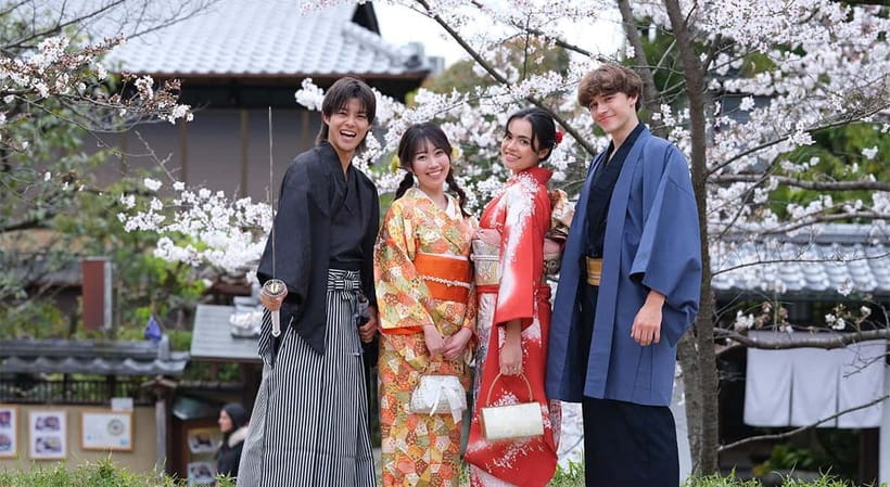 Kyoto Kimono Rental mimosa ｜Kimono/Yukata Rental Couple Plan - Choosing between a kimono and a yukata