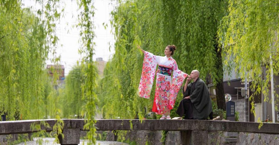 Kyoto: Private romantic photoshoot for couples - Why a Kyoto photoshoot can be worth your time
