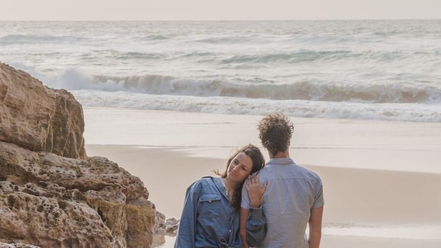 Lagos: Photoshoot for couple - Sunset, cliffs, and the character of the photographs