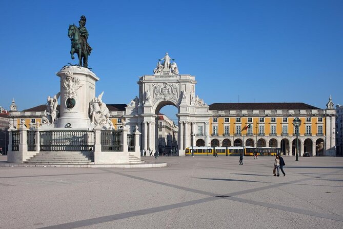 Lisbon Trendy Downtown - From Romantic Chic to Postmodern Glamour - Key points to know before booking
