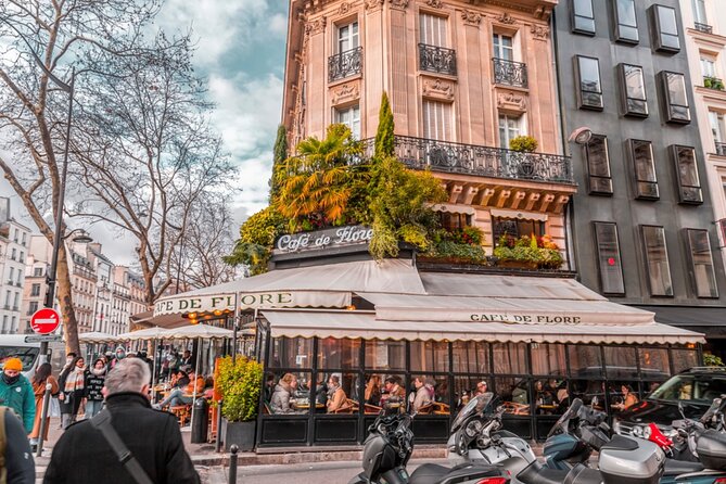 Live, Laugh, Love Along the Seine: Self-Guided Romantic Tour - A puzzle walk from the Louvre to the Seine