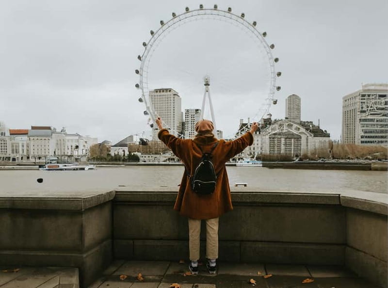 London: Private travel vacation photoshoot -Romantic Special - Key points at a glance