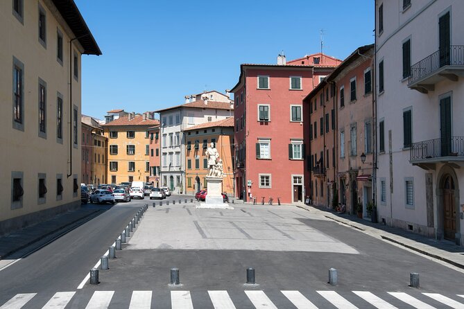Love in Pisa: Self-Guided Romantic Puzzle Adventure - Piazza XX Settembre and Santa Maria della Spina