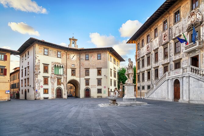 Love in Pisa: Self-Guided Romantic Puzzle Adventure - Palazzo Reale and Piazza Dante Alighieri