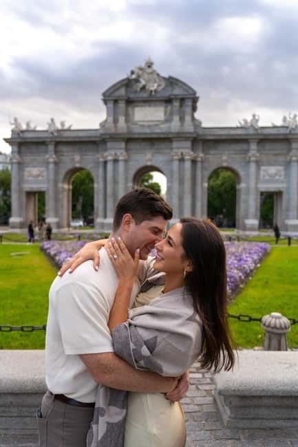 Madrid: Photoshoot for couples - Why a Madrid photoshoot can be worth the cost