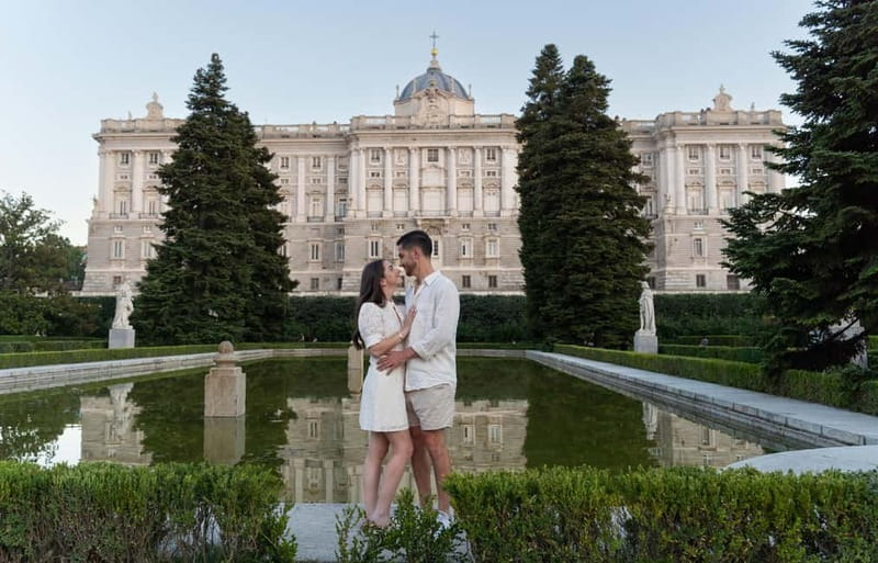 Madrid: Photoshoot for couples - Should you book the Madrid couple photoshoot?
