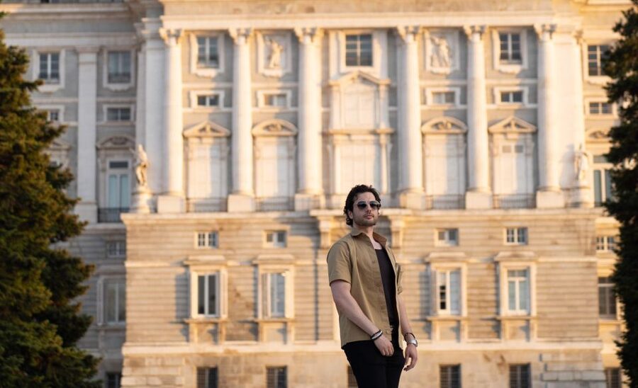 Madrid: Photoshoot for couples - What you receive after the hour