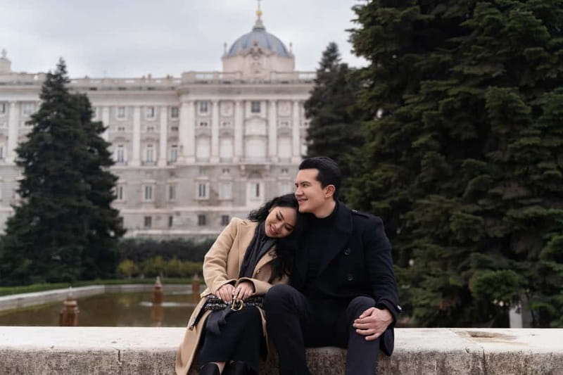 Madrid: Photoshoot for couples - Booking details to keep in mind