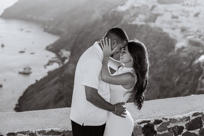 Magical Proposal Photoshoot In Santorini - How the one-hour session unfolds