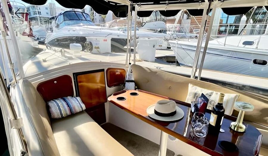 Marina Del Rey: A Romantic Boat Cruise with Sushi & Wine - Timing, weather, and practical planning
