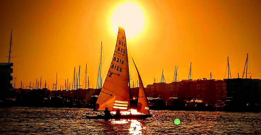 Marina Del Rey: Romantic Cruise, Dinner Charcuterie or Sushi - Best timing for photos and atmosphere