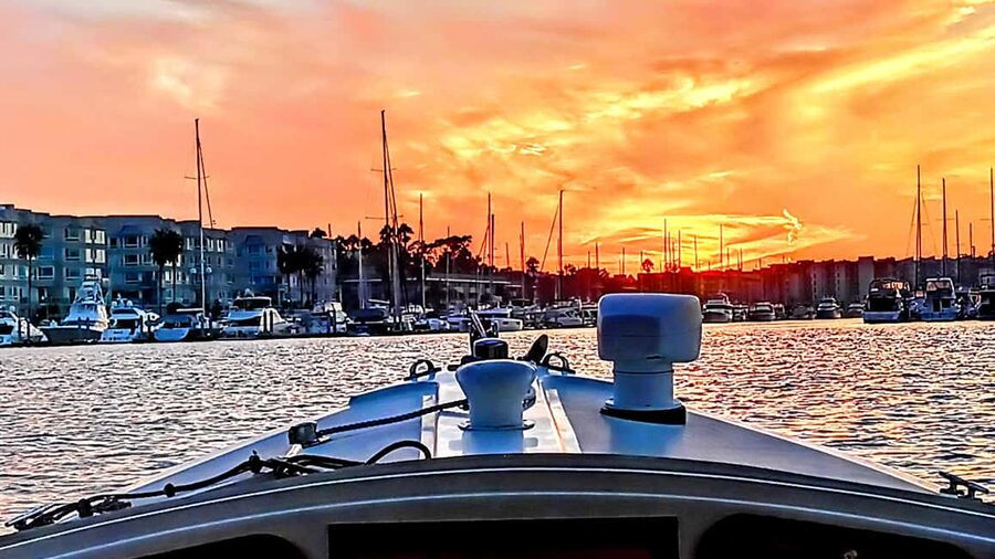 Marina Del Rey: Romantic Cruise, Dinner Charcuterie or Sushi - What the electric boat feels like