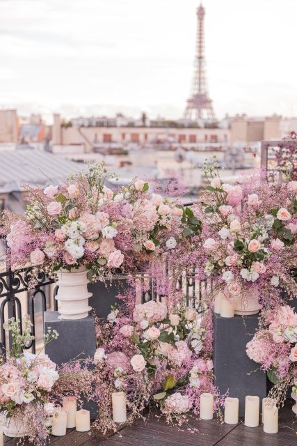 Marriage Proposal in Paris + Photographer 1h-Proposal agency - A proposal built around the Eiffel Tower