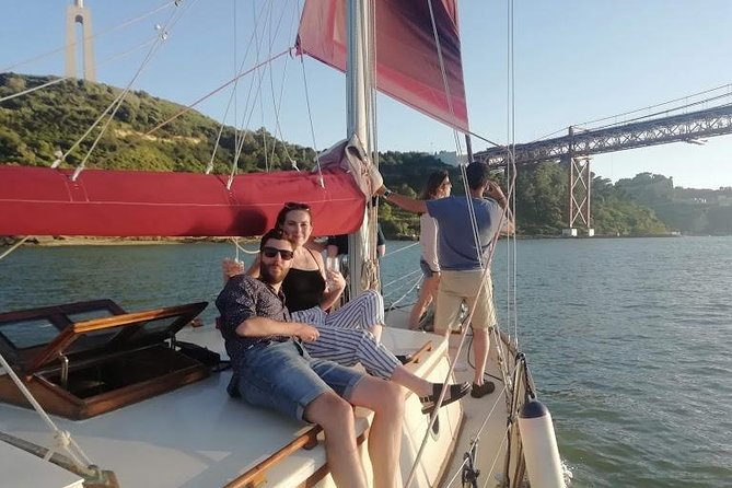 Marriage proposal on a Vintage Sailboat - What is included, and what the price means