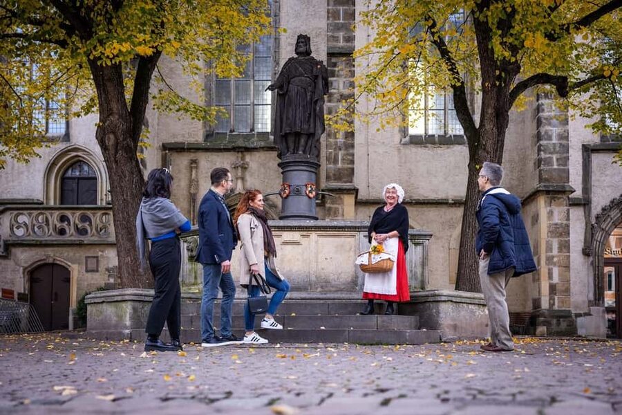 Meißen: Guided Walking Tour 'Romantic Evening Stroll' - Walking the romantic lanes of the old town