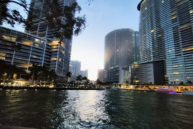 Miami Magic City Romantic Date Tour - A date night built around four Miami moods