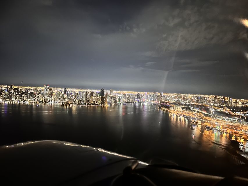 Miami: Romantic 1-Hour Private Flight Tour with Champagne - Key Biscayne, Star Island, and the island mansions