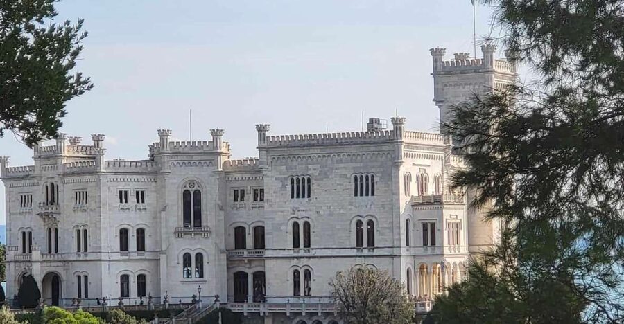Miramare: The most romantic, beautiful and sad castle. - How bare hills became Miramare Park