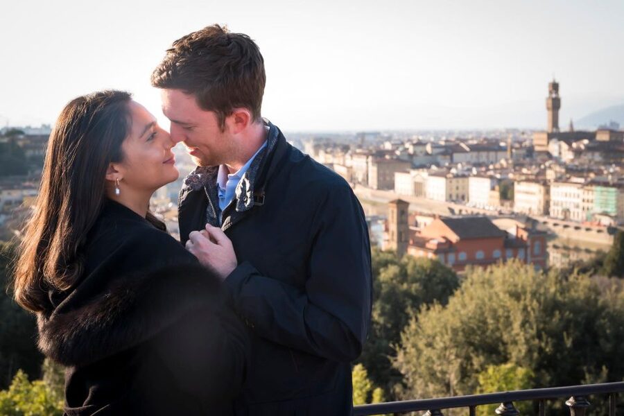 Montalcino personal photo service for couples and families - How the photography session is likely to feel