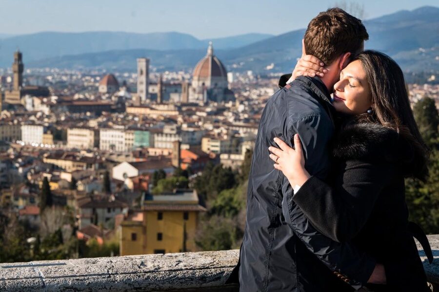 Montalcino personal photo service for couples and families - What you receive after the camera stops