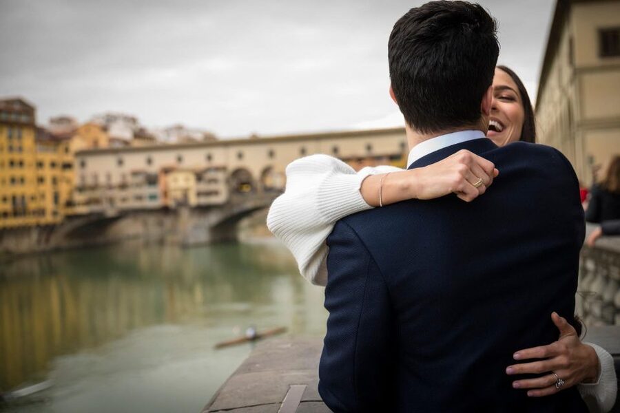 Montalcino personal photo service for couples and families - Meeting up and starting the 90-minute walk