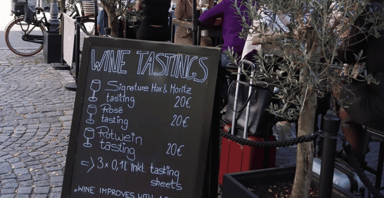 Munich: Romantic Wine Experience for Two at Viktualienmarkt - What makes the location useful for a date