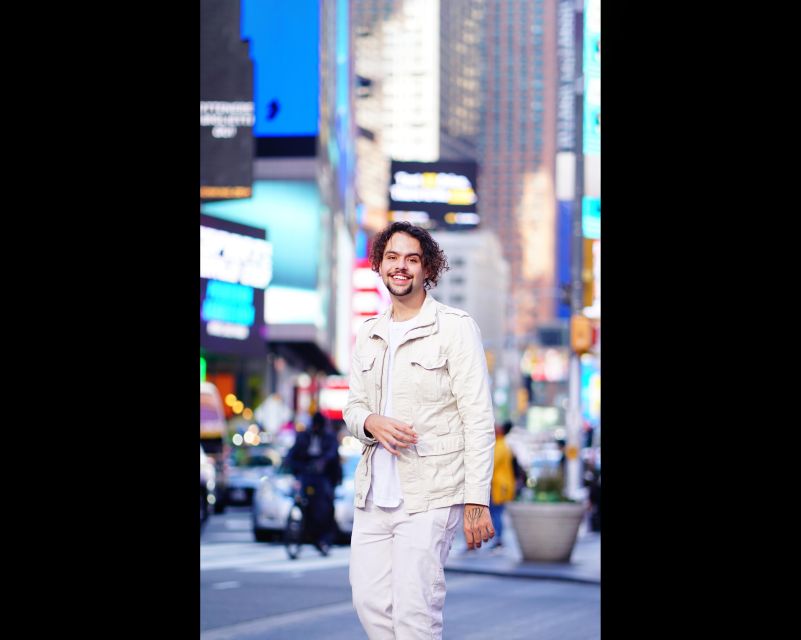 New York City: Solo or Couples Photoshoot in Times Square! - What photos you receive within 72 hours
