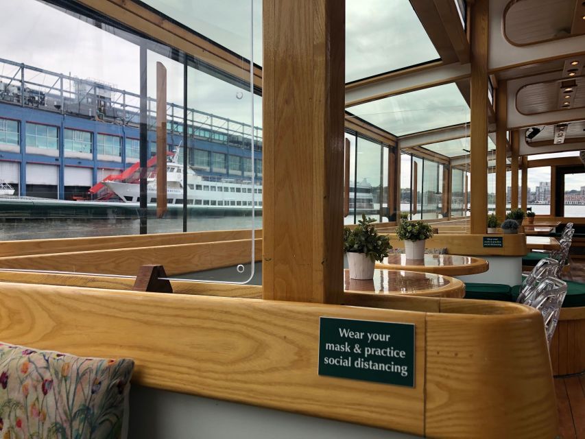 NYC: Romantic Valentine's Day Champagne Cruise - Who will enjoy this cruise most?