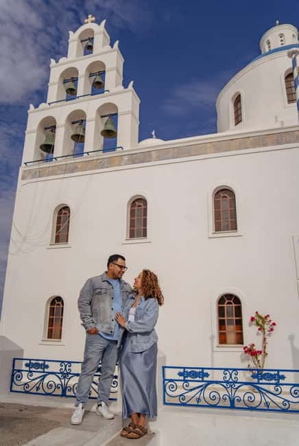 Oia: Couple Photoshoot Seprate Entrance to Blue Dome - Should you book the Oia photoshoot?