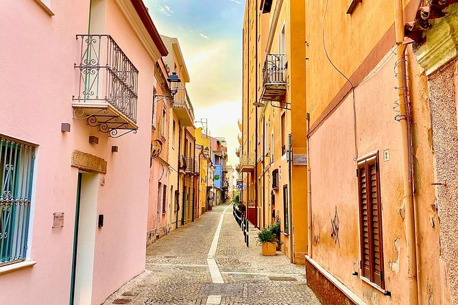 Olbia : Private Romantic Tuk-Tuk Tour - San Simplicio Basilica and Olbia’s Religious Past