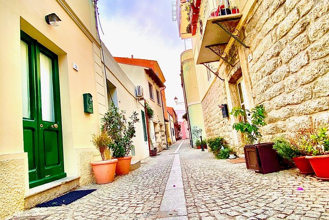Olbia : Private Romantic Tuk-Tuk Tour - Fausto Noce Park, Olbia’s Green Center