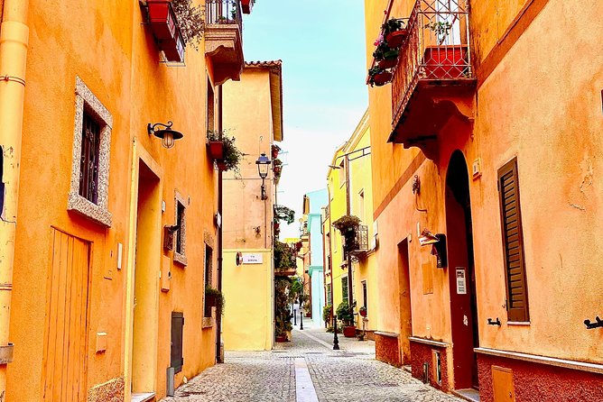 Olbia: Private Romantic Tuk-Tuk Tour - Starting at Molo Brin and the Monumento ai Caduti
