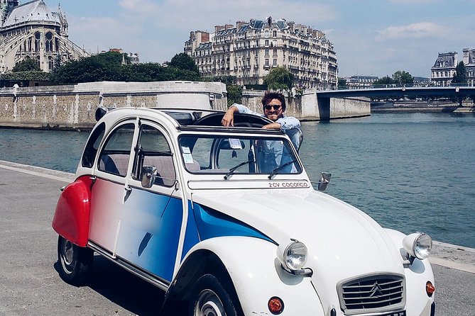Paris Private Tour: Romantic Tour in a 2CV - What the two-hour route actually covers