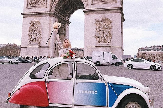 Paris Private Tour: Romantic Tour in a 2CV - Guide quality and language are worth checking