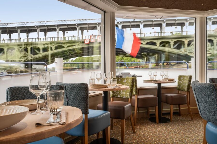 Paris: Romantic Cruise with 3-course Dinner on Seine River - Eiffel Tower, Pont de l’Alma, and Musée d’Orsay