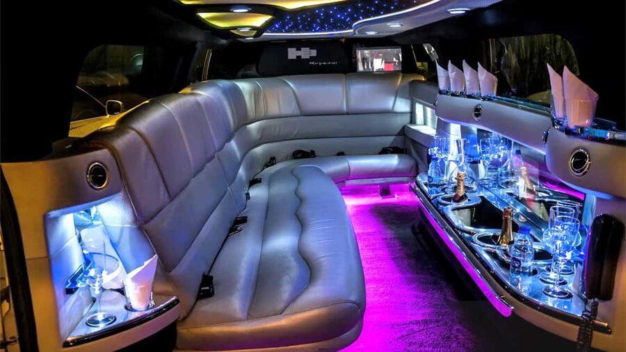 Paris: Romantic Limousine Tour - Key points to know before booking