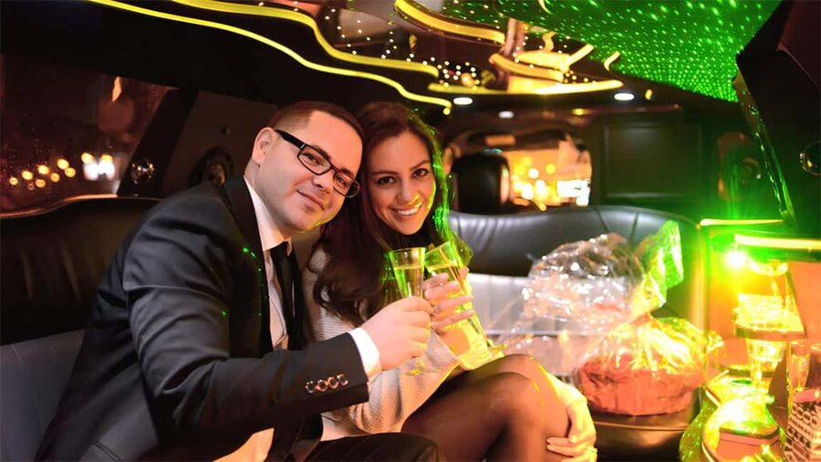 Paris: Romantic Limousine Tour - What the ratings suggest about the experience