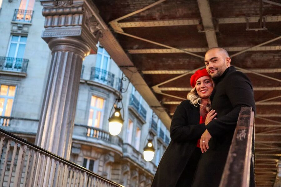 Paris: Romantic Photoshoot for Couples - Starting at 8 Port de Suffren