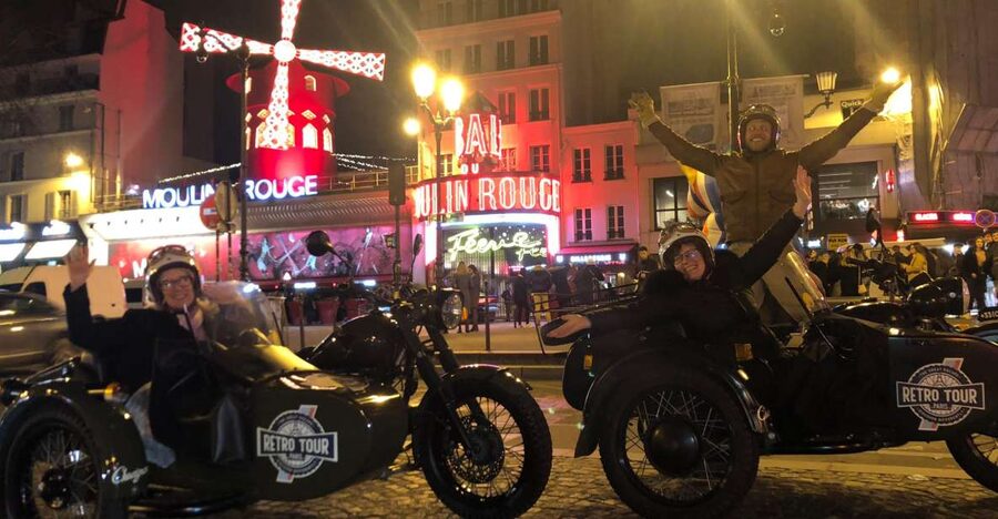 Paris: Romantic Sidecar Tour by Night with Champagne - Paris by sidecar: a sightseeing ride with a little theater
