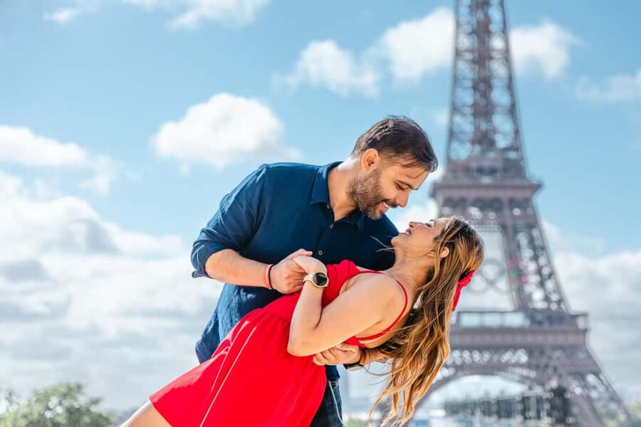 Parisian Proposal Perfection. Photography/Reels & Planning - Meeting Liya at 2 Pl. du Trocadéro