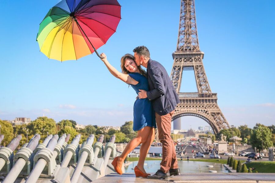 Parisian Proposal Perfection. Photography/Reels & Planning - Posing Help for People Who Hate Posing