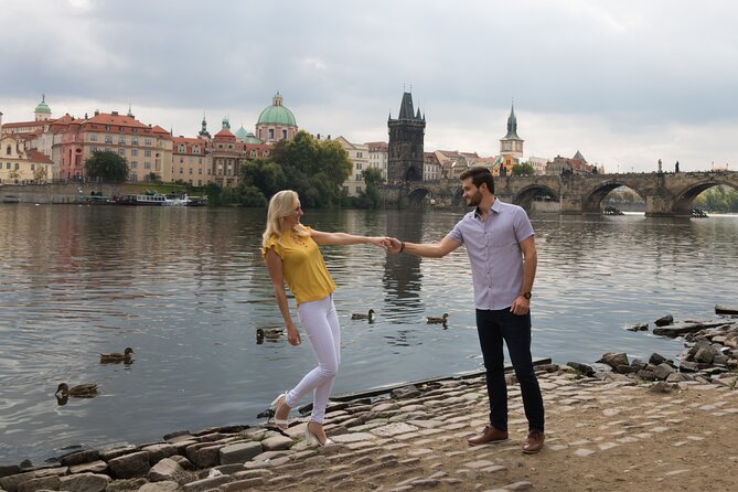 Photo Shoot for couple in Prague - What the 70 edited photos include