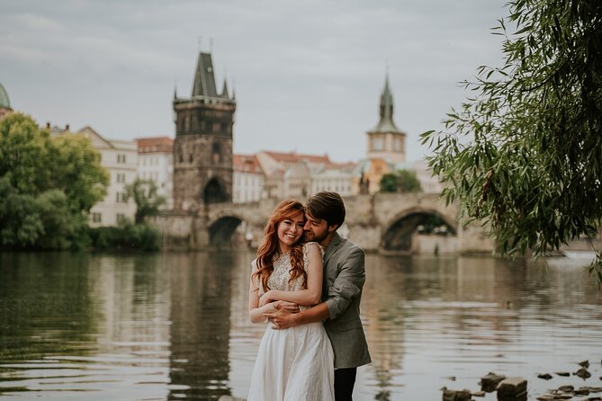 Photographer in Prague - Couple, engagement & portrait photoshoot - Key details at a glance