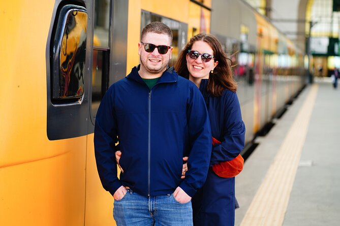 Photoshoot Unforgettable in Porto - Couple or Single - Working with a photographer who speaks basic English