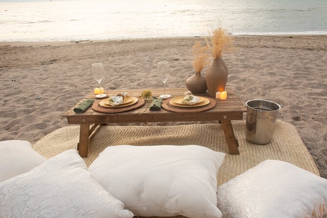 Picnic or Romantic Dinner on the Beach - What the evening should feel like