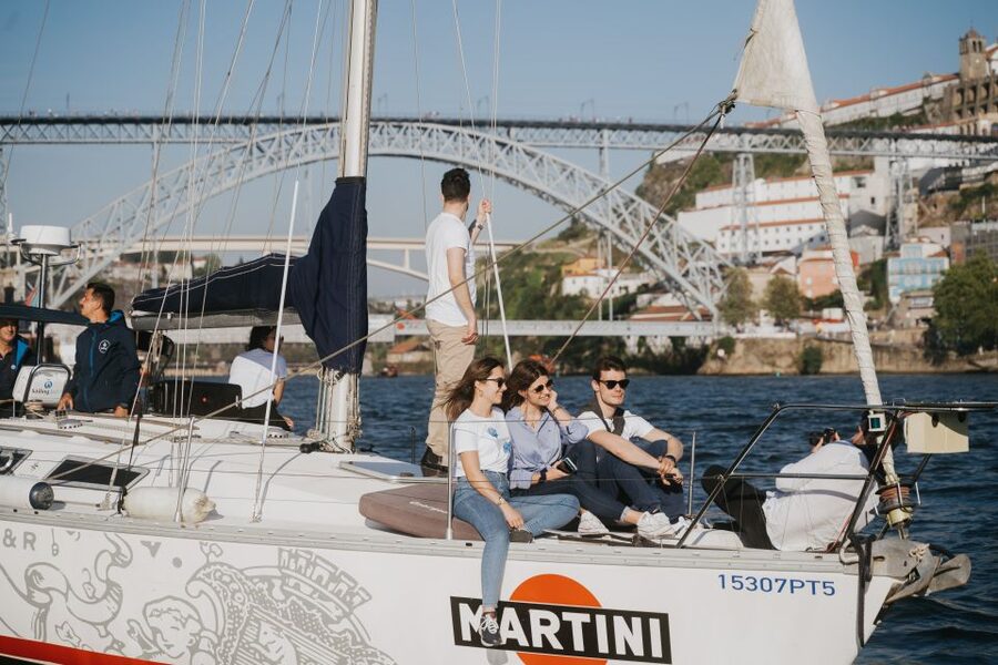 Porto: Romantic Sailboat Cruise - Jardins do Palácio de Cristal from the Water