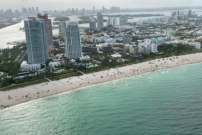 Private 60 Minute Romantic Air Tour with Champagne in Miami - South Beach, Surfside, Bal Harbour, and Sunny Isles