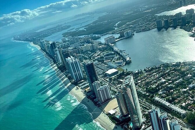 Private 60 Minute Romantic Excursion Air Tour with Champagne - From South Miami to Coconut Grove