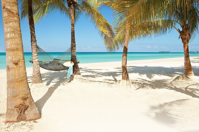 Private Airport Transfer to Couples Swept Away Negril - The 1-hour-15-minute ride to Couples Swept Away Negril